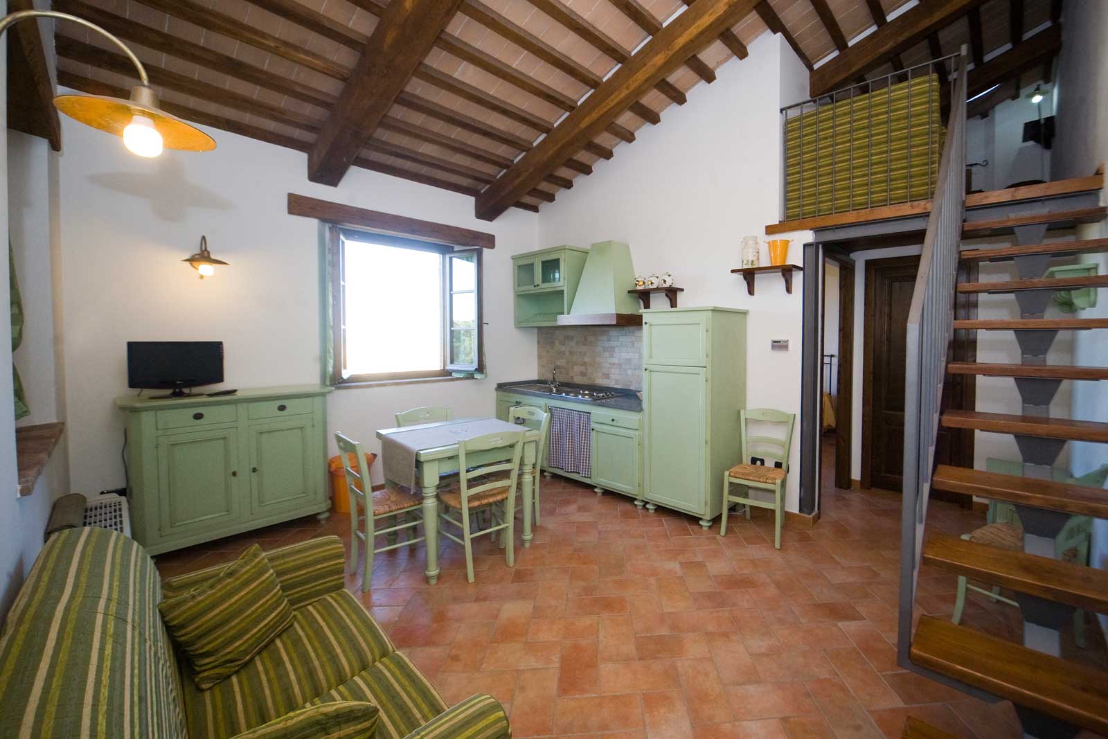 agriturismo-poggio-di-montedoro-castagneto-1