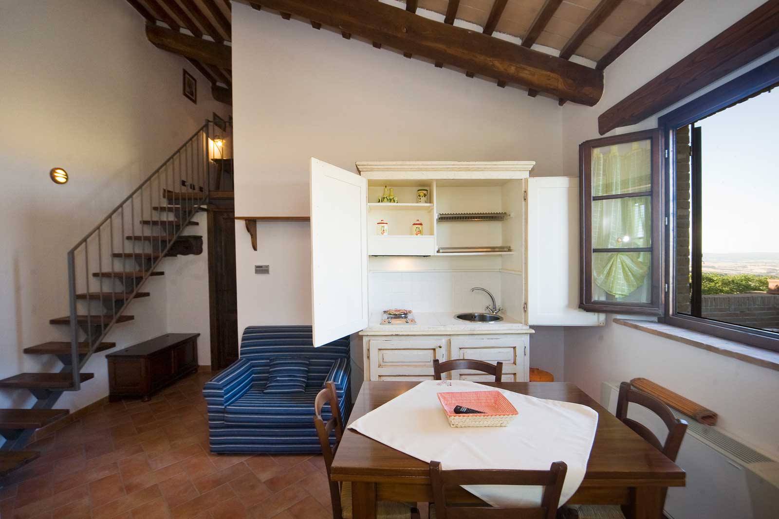 agriturismo-poggio-di-montedoro-cerchiare-2