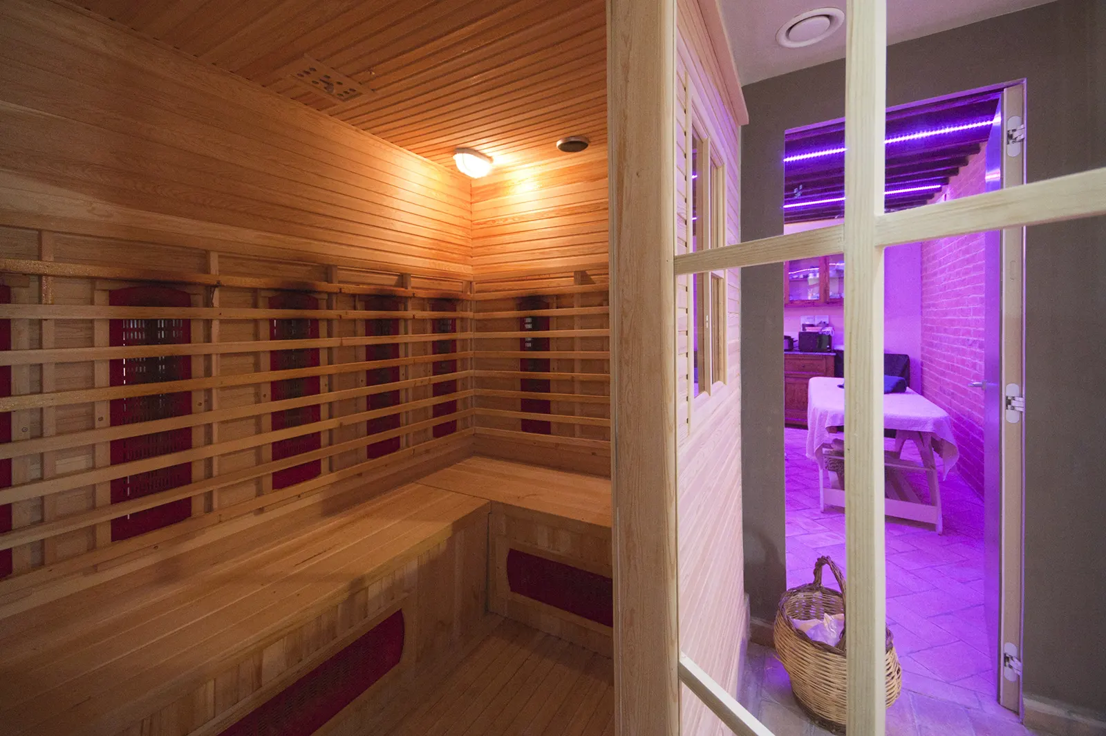 NOTTE DI COPPIA CON AMORE